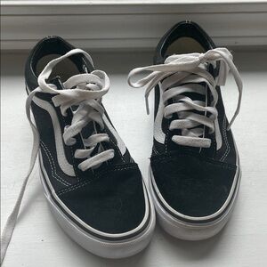 Vans Black & White Classic Old Skool Sneakers